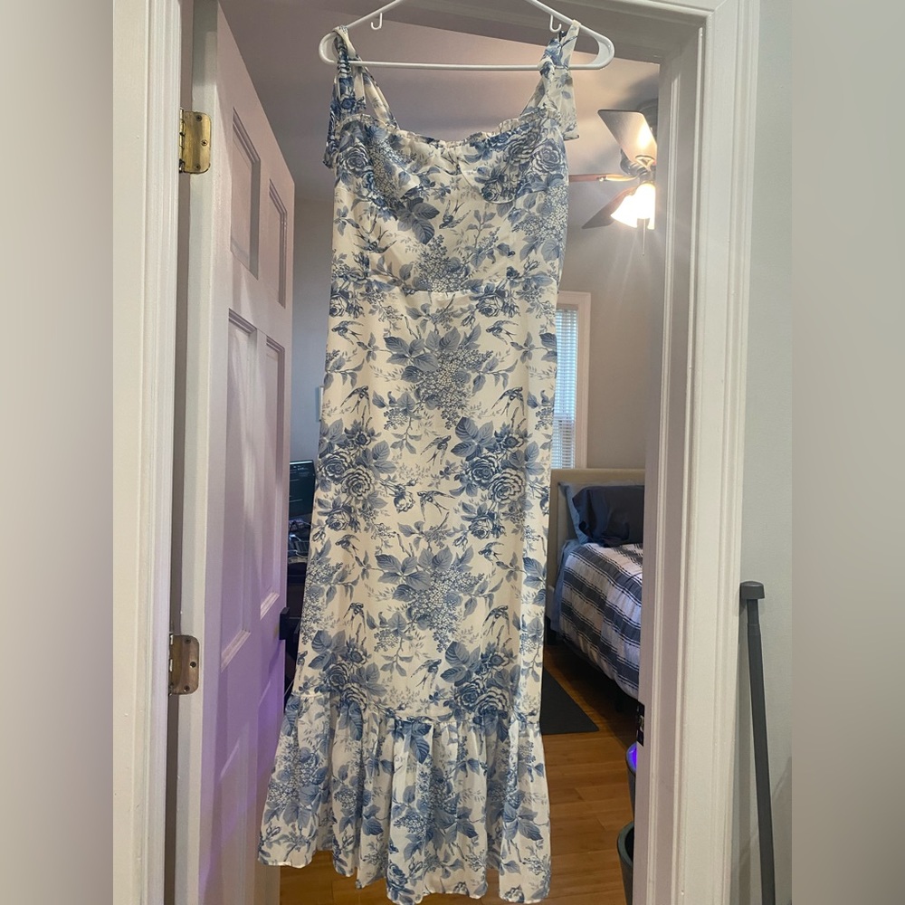 Chicwish Swallow and Rose Printed Tie-Strap Midi Dress, size S